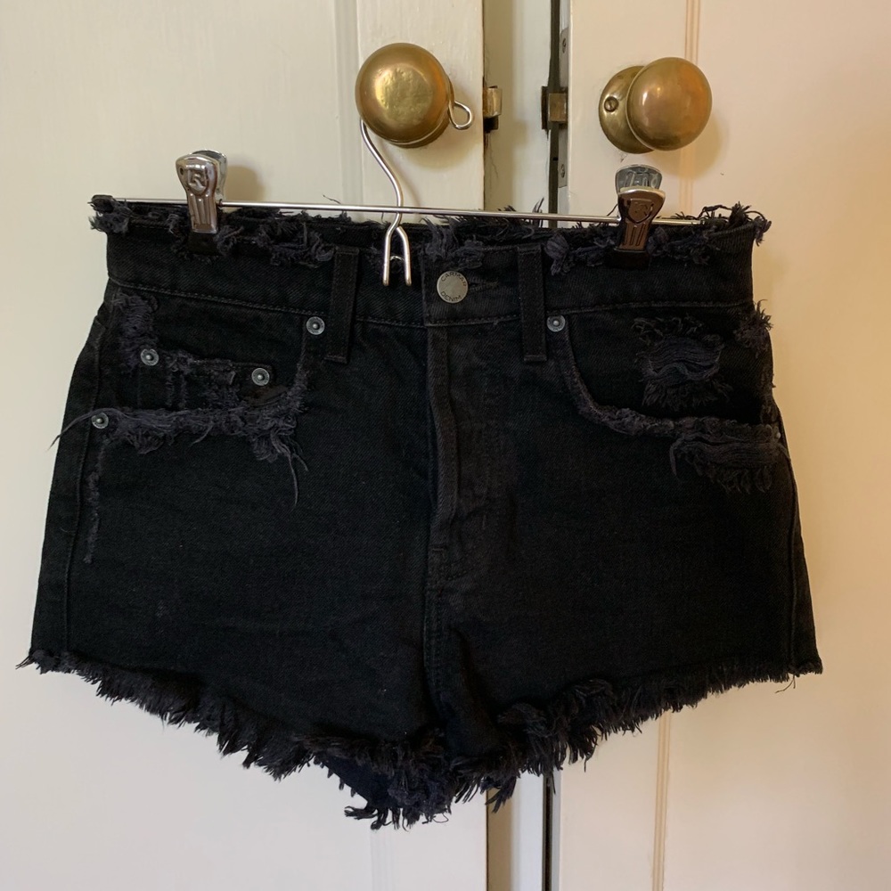 CARMAR LF brand black denim jean shorts size 24